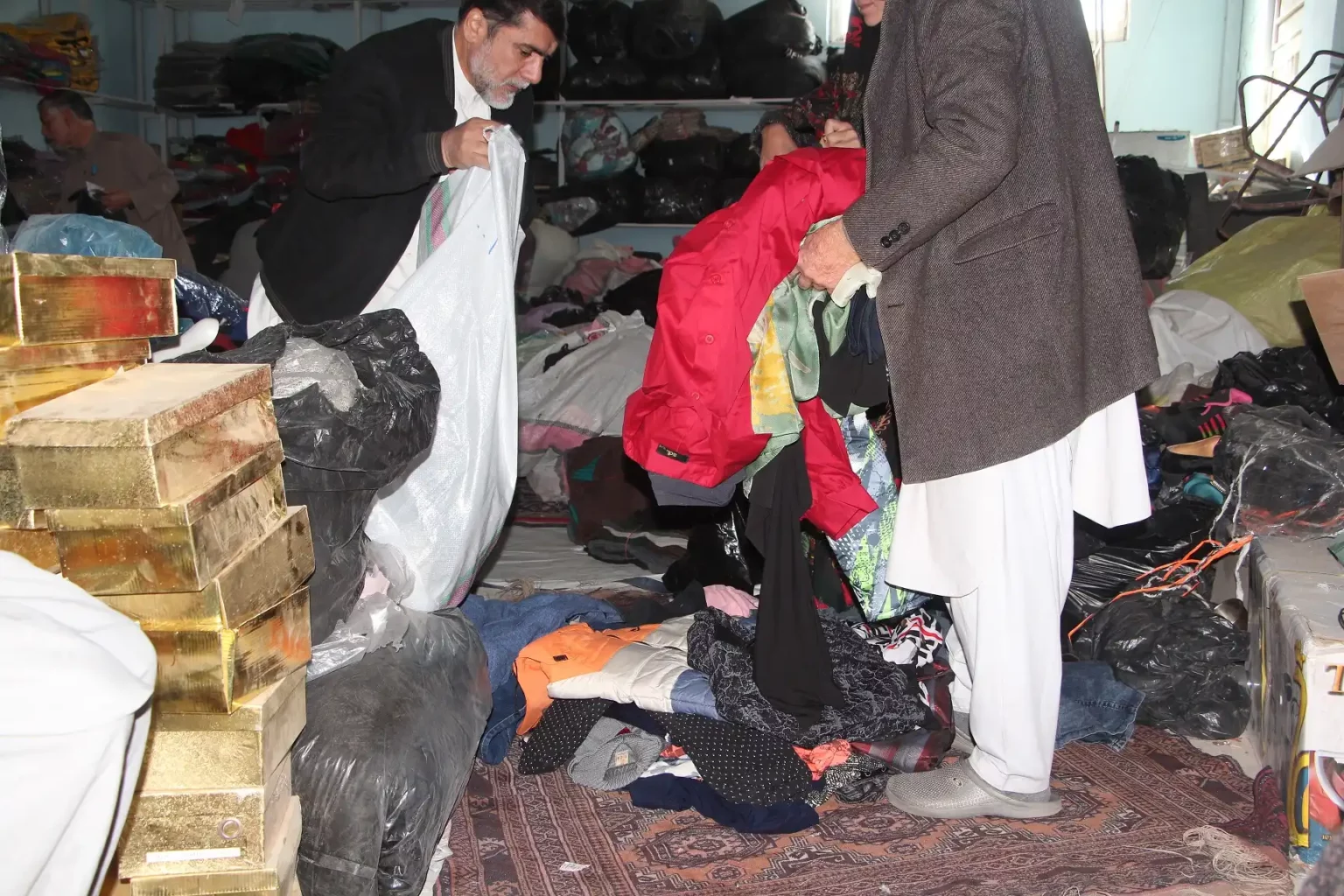 Clothes Distribution to Poor Children in Afghanistan | Imam Jawad Charity Organization